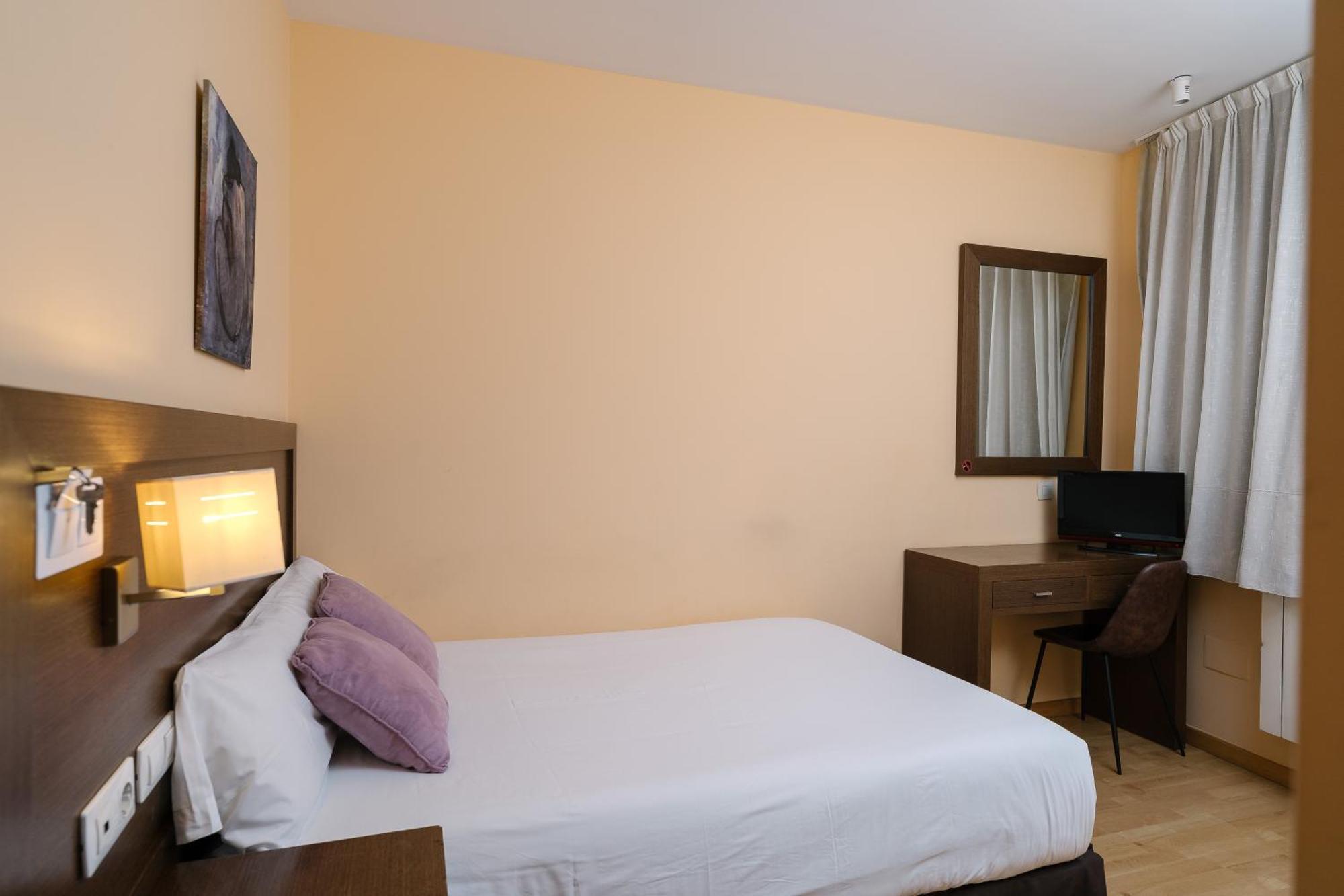 Hostal Acanto Burgo Esterno foto